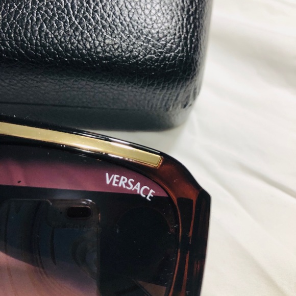 Versace Sunglasses Like new. P - Picture 2 of 7